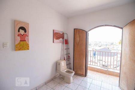 Casa para alugar com 171m², 4 quartos e 3 vagas Casa para alugar com 171m², 4 quartos e 3 vagasQuarto 2
