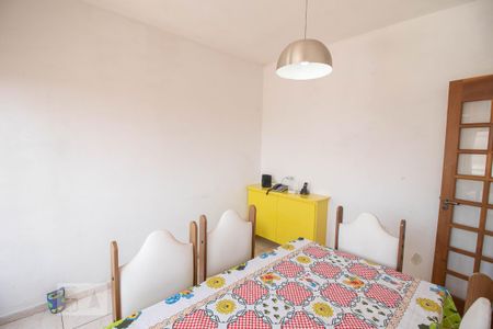 Casa para alugar com 171m², 4 quartos e 3 vagas Casa para alugar com 171m², 4 quartos e 3 vagasCopa