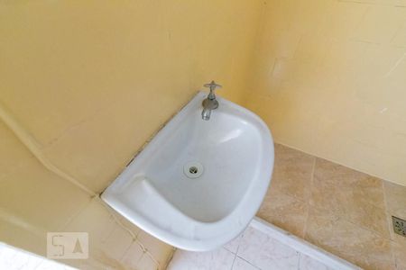 Banheiro de kitnet/studio para alugar com 1 quarto, 32m² em São Cristóvão, Rio de Janeiro