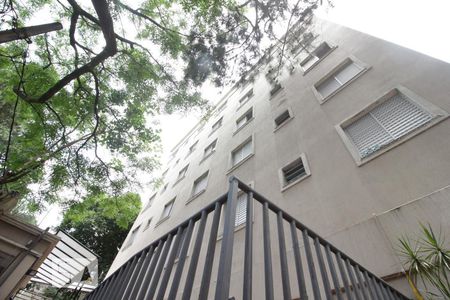 Apartamento à venda com 48m², 2 quartos e 1 vaga Apartamento à venda com 48m², 2 quartos e 1 vagaFachada