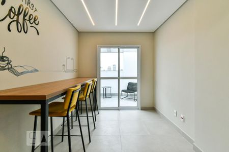 Apartamento para alugar com 29m², 1 quarto e sem vagaCafé