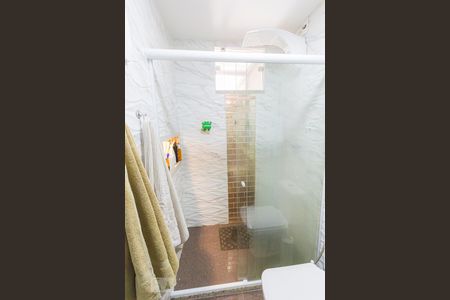 Banheiro da Suíte 1 de casa de condomínio à venda com 3 quartos, 350m² em Taquara, Rio de Janeiro