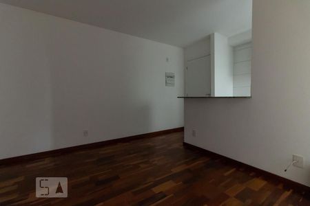 Sala de apartamento para alugar com 2 quartos, 51m² em Vila Guarani (zona Sul), São Paulo
