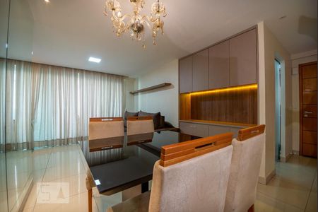Sala de Jantar de apartamento para alugar com 3 quartos, 119m² em Residencial Eldorado, Goiânia
