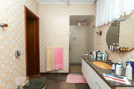 Casa para alugar com 380m², 3 quartos e 3 vagas Casa para alugar com 380m², 3 quartos e 3 vagasBanheiro do Quarto 3