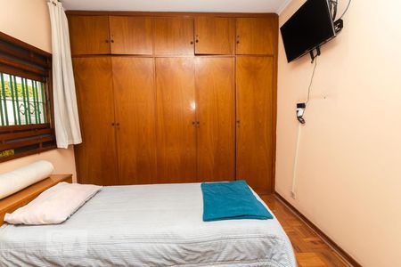 Casa para alugar com 380m², 3 quartos e 3 vagas Casa para alugar com 380m², 3 quartos e 3 vagasQuarto 2