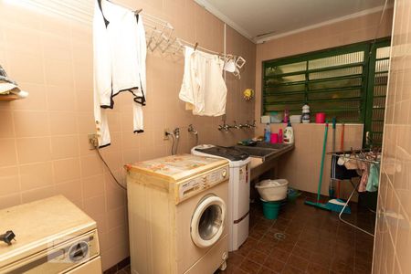 Casa para alugar com 380m², 3 quartos e 3 vagas Casa para alugar com 380m², 3 quartos e 3 vagasÁrea de Serviço