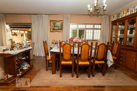 Casa para alugar com 380m², 3 quartos e 3 vagas Casa para alugar com 380m², 3 quartos e 3 vagasSala de Jantar