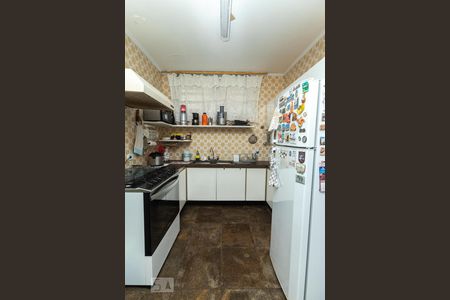 Casa para alugar com 380m², 3 quartos e 3 vagas Casa para alugar com 380m², 3 quartos e 3 vagasCozinha