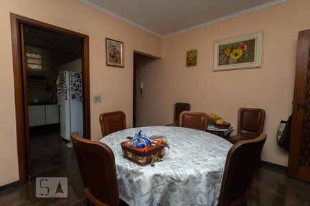 Casa para alugar com 380m², 3 quartos e 3 vagas Casa para alugar com 380m², 3 quartos e 3 vagasCopa