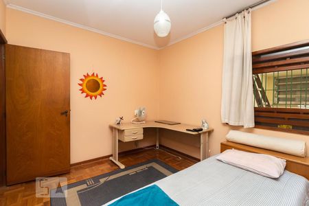 Casa para alugar com 380m², 3 quartos e 3 vagas Casa para alugar com 380m², 3 quartos e 3 vagasQuarto 2