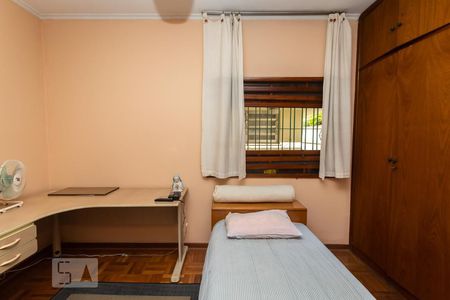 Casa para alugar com 380m², 3 quartos e 3 vagas Casa para alugar com 380m², 3 quartos e 3 vagasQuarto 2