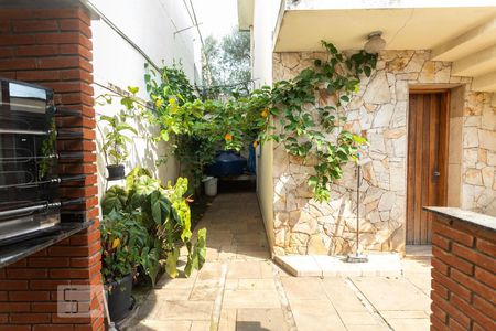 Casa para alugar com 380m², 3 quartos e 3 vagas Casa para alugar com 380m², 3 quartos e 3 vagasQuintal