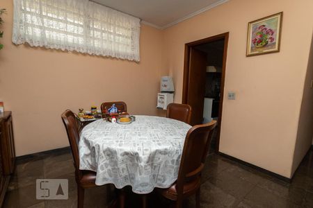 Casa para alugar com 380m², 3 quartos e 3 vagas Casa para alugar com 380m², 3 quartos e 3 vagasCopa