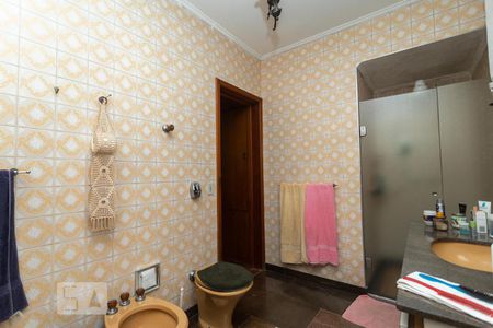 Casa para alugar com 380m², 3 quartos e 3 vagas Casa para alugar com 380m², 3 quartos e 3 vagasBanheiro do Quarto 3