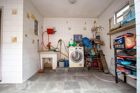 Casa à venda com 120m², 3 quartos e 2 vagasLavanderia