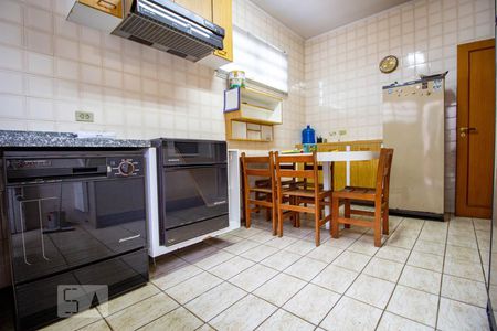 Casa à venda com 120m², 3 quartos e 2 vagasCozinha