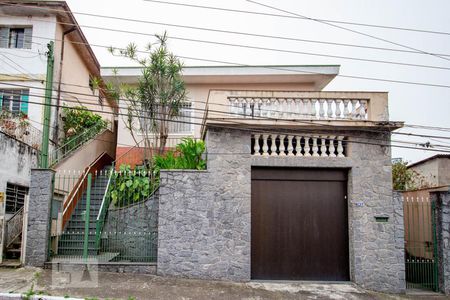 Casa à venda com 120m², 3 quartos e 2 vagasFachada