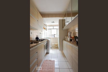 Apartamento à venda com 70m², 2 quartos e 1 vaga Apartamento à venda com 70m², 2 quartos e 1 vagaCozinha e Área de Serviço