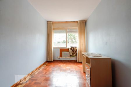 Quarto 2 de apartamento à venda com 2 quartos, 70m² em Passo da Areia, Porto Alegre