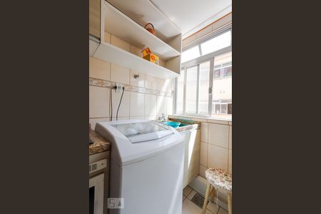 Apartamento à venda com 70m², 2 quartos e 1 vaga Apartamento à venda com 70m², 2 quartos e 1 vagaCozinha e Área de Serviço