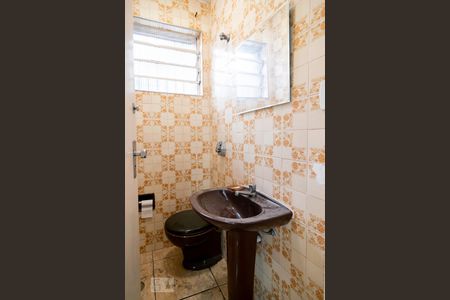 Lavabo de casa para alugar com 3 quartos, 165m² em Parque Colonial, São Paulo