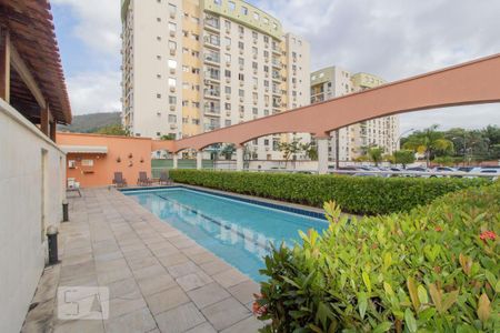 Apartamento para alugar com 51m², 2 quartos e 1 vaga Apartamento para alugar com 51m², 2 quartos e 1 vagaÁrea Comum - Piscina