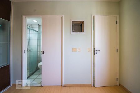 Suíte de apartamento para alugar com 3 quartos, 72m² em Mansões Santo Antônio, Campinas