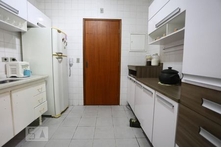 Apartamento à venda com 61m², 2 quartos e 1 vagaCozinha