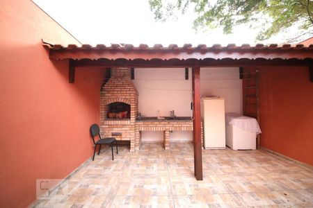 Casa à venda com 180m², 3 quartos e 2 vagasChurrasqueira