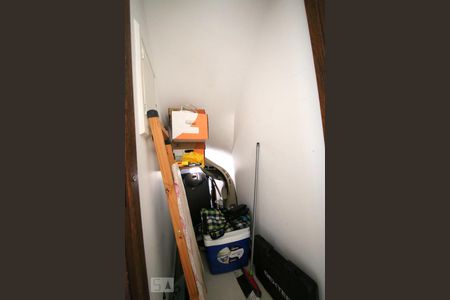 Depósito de casa à venda com 3 quartos, 180m² em Jardim Umuarama, São Paulo