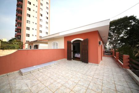 Casa à venda com 180m², 3 quartos e 2 vagasTerraço
