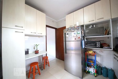 Casa à venda com 180m², 3 quartos e 2 vagasCozinha