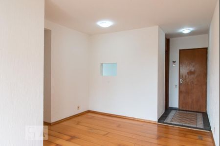 Sala de apartamento para alugar com 2 quartos, 56m² em Parque Bristol, São Paulo