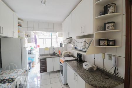 Apartamento à venda com 68m², 2 quartos e 1 vaga Apartamento à venda com 68m², 2 quartos e 1 vagaCozinha