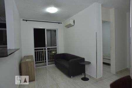 Sala de Apartamento com 2 quartos, 48m² Jacarepaguá