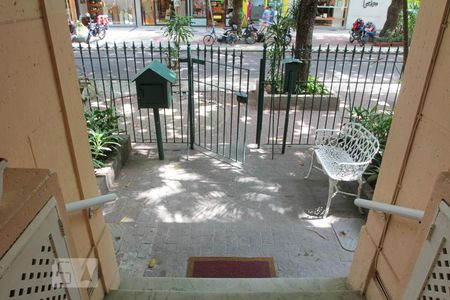 Studio à venda com 26m², 1 quarto e sem vagaEntrada do Prédio