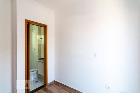 Suíte 1 de apartamento para alugar com 2 quartos, 38m² em Vila Scarpelli, Santo André