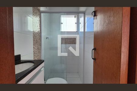Banheiro da suíte  de apartamento para alugar com 2 quartos, 76m² em Vila Scarpelli, Santo André