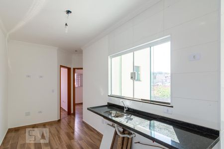 Sala/Cozinha de apartamento para alugar com 2 quartos, 76m² em Vila Scarpelli, Santo André