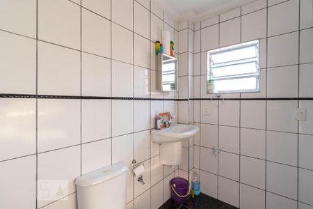 Casa à venda com 293m², 3 quartos e 1 vaga Casa à venda com 293m², 3 quartos e 1 vagaBanheiro da Suíte 1