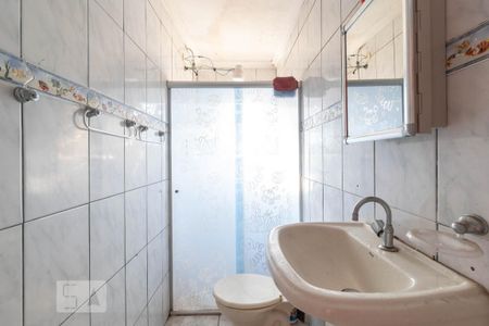 Casa à venda com 293m², 3 quartos e 1 vaga Casa à venda com 293m², 3 quartos e 1 vagaBanheiro da Suíte 2