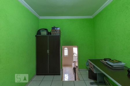 Casa à venda com 293m², 3 quartos e 1 vaga Casa à venda com 293m², 3 quartos e 1 vagaEscritório