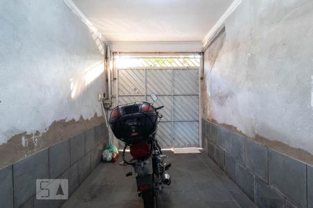 Casa à venda com 293m², 3 quartos e 1 vaga Casa à venda com 293m², 3 quartos e 1 vagaGaragem