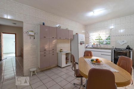 Casa à venda com 293m², 3 quartos e 1 vaga Casa à venda com 293m², 3 quartos e 1 vagaCozinha 2