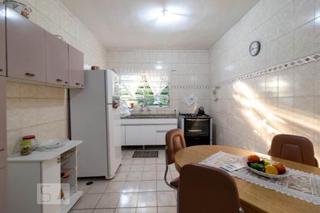 Casa à venda com 293m², 3 quartos e 1 vaga Casa à venda com 293m², 3 quartos e 1 vagaCozinha 2