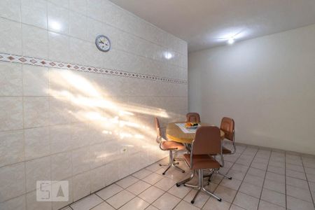 Casa à venda com 293m², 3 quartos e 1 vaga Casa à venda com 293m², 3 quartos e 1 vagaCozinha 2