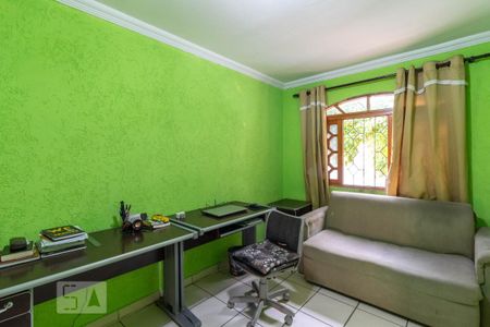 Casa à venda com 293m², 3 quartos e 1 vaga Casa à venda com 293m², 3 quartos e 1 vagaEscritório