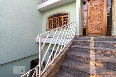 Casa à venda com 293m², 3 quartos e 1 vaga Casa à venda com 293m², 3 quartos e 1 vagaEntrada do Imóvel