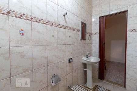 Casa à venda com 293m², 3 quartos e 1 vaga Casa à venda com 293m², 3 quartos e 1 vagaSala 2 - Banheiro